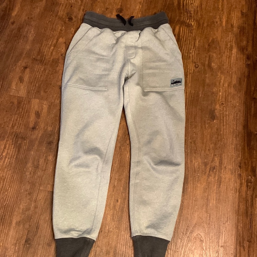 Men’s Burton pants